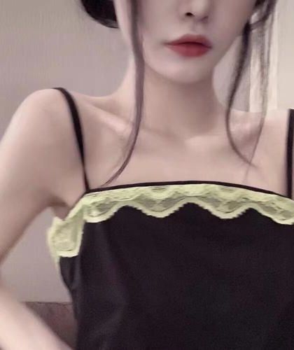 如何扮演娇妻迫害男主 作者：早桃